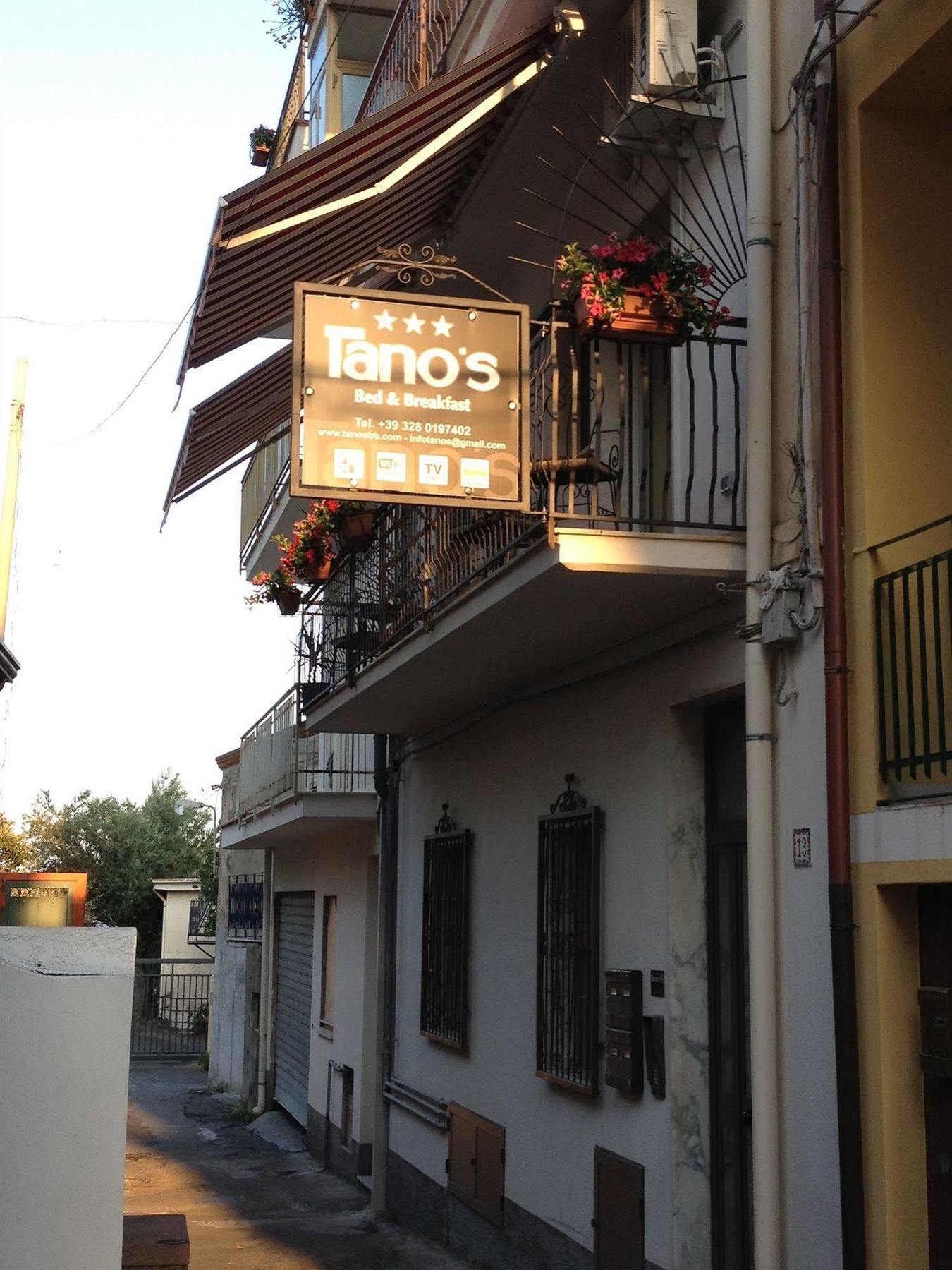 Апартаменты Tano'S Джардини-Наксос Экстерьер фото